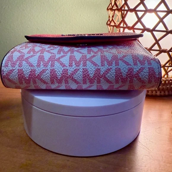 Michael Kors Dark Pink nd White Tri-Fold Wallet - Picture 6 of 17